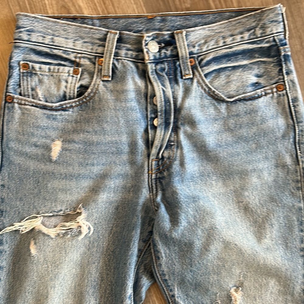 CLASSIC LEVIS 501 HIGH RISE SKINNY JEANS WITH DISTRESSING SIZE 26 - Picture 4 of 11